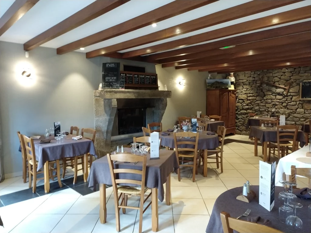 salle de restauration auberge du bougnat
